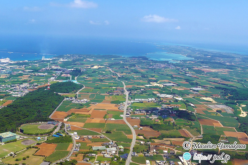 宮古島の地形を航空写真で見る